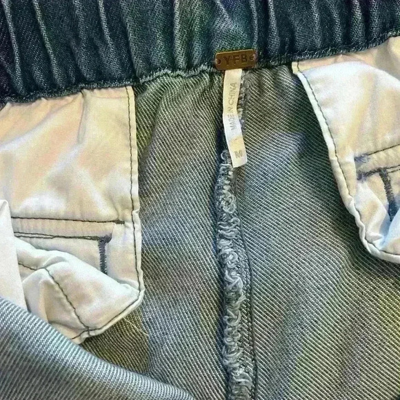 YFB Young Fabulous & Broke Pull On Soft Denim Cargo Jeans Medium - Picture 6 of 6